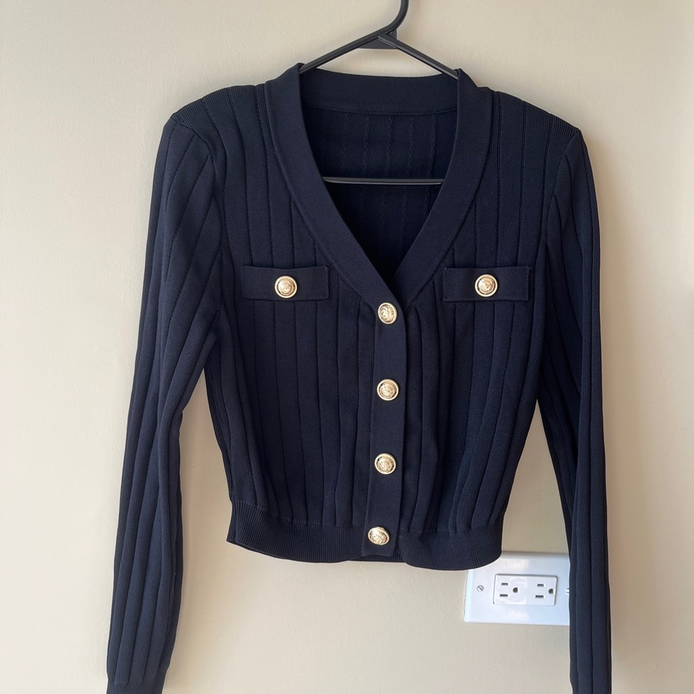 Elegant Black Ribbed Knit Cardigan / Cropped Jacket